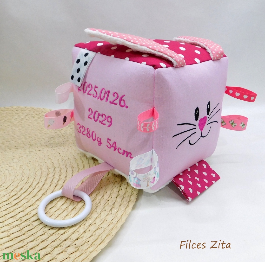 Nyuszis babakocka születési adatokkal - baba - mama - baba játékok - babakocka - Meska.hu