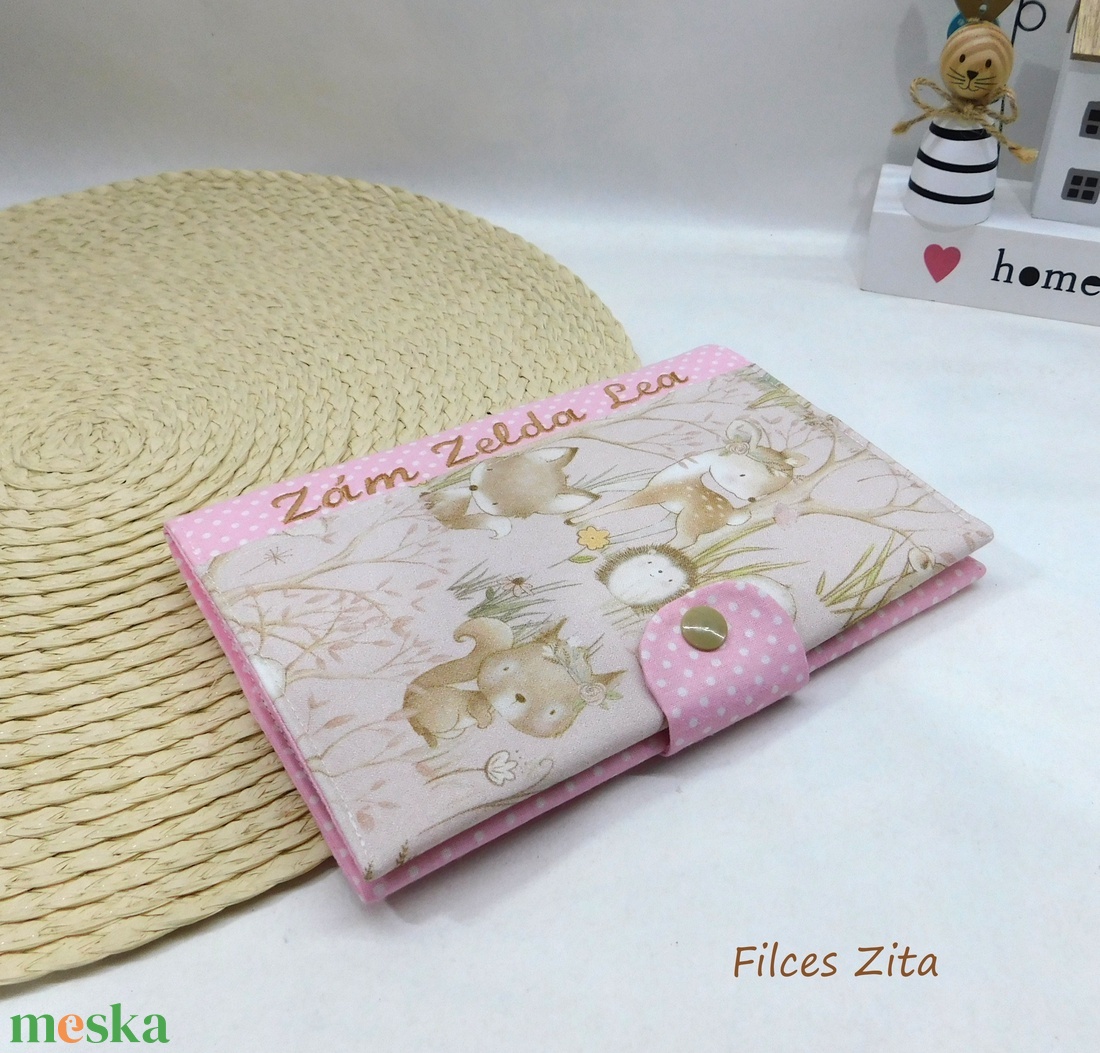 Erdei állatos egészségügyi kiskönyv borító névhímzéssel - baba - mama - babaemlékek - egészségügyi kiskönyv borító - Meska.hu