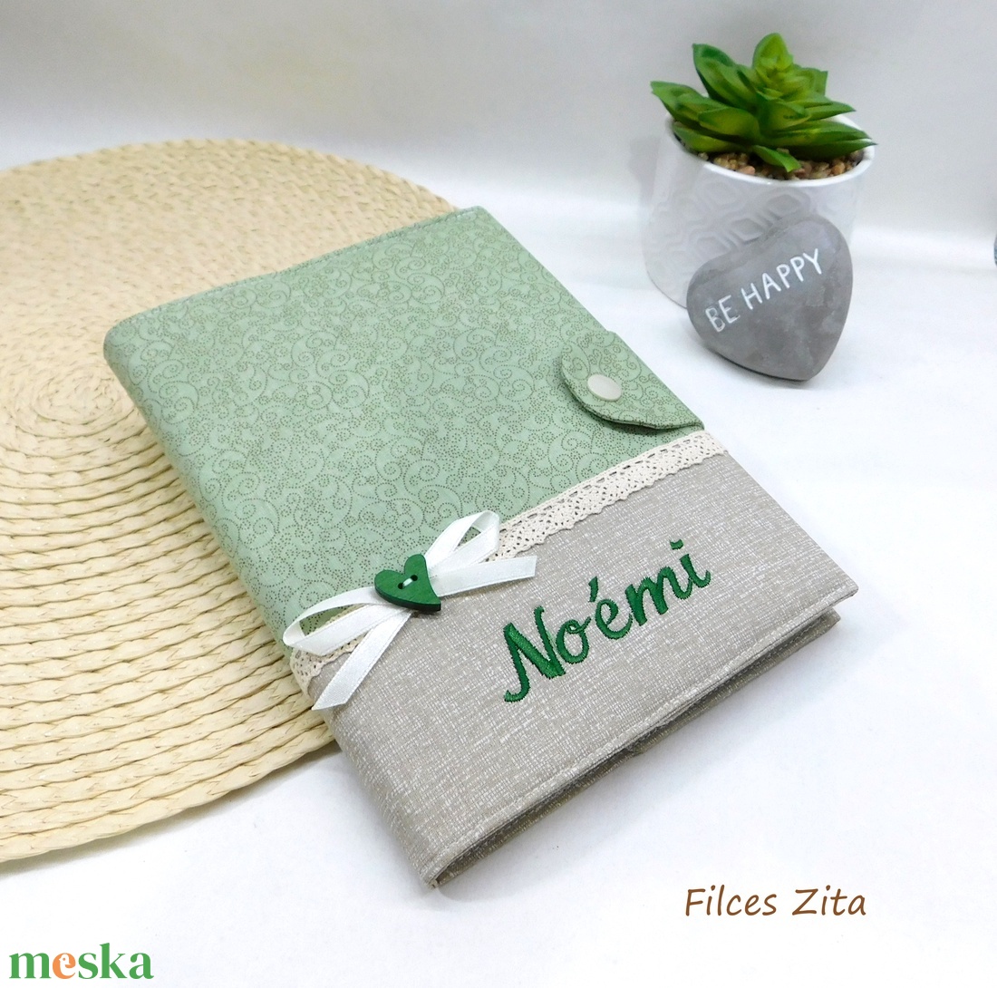 Zöld virágos napló névhímzéssel  - otthon & életmód - papír, írószer - jegyzetfüzet & napló - Meska.hu