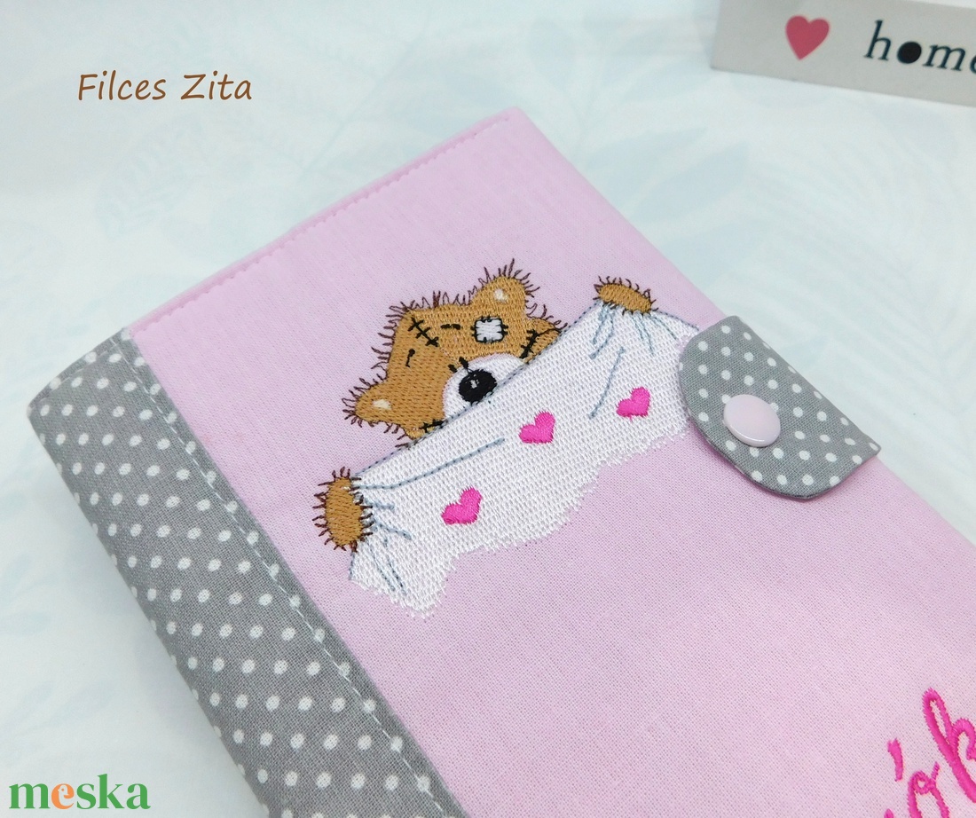 Macis egészségügyi kiskönyv borító -  textil eü borító hímzett névvel  - baba - mama - babaemlékek - egészségügyi kiskönyv borító - Meska.hu