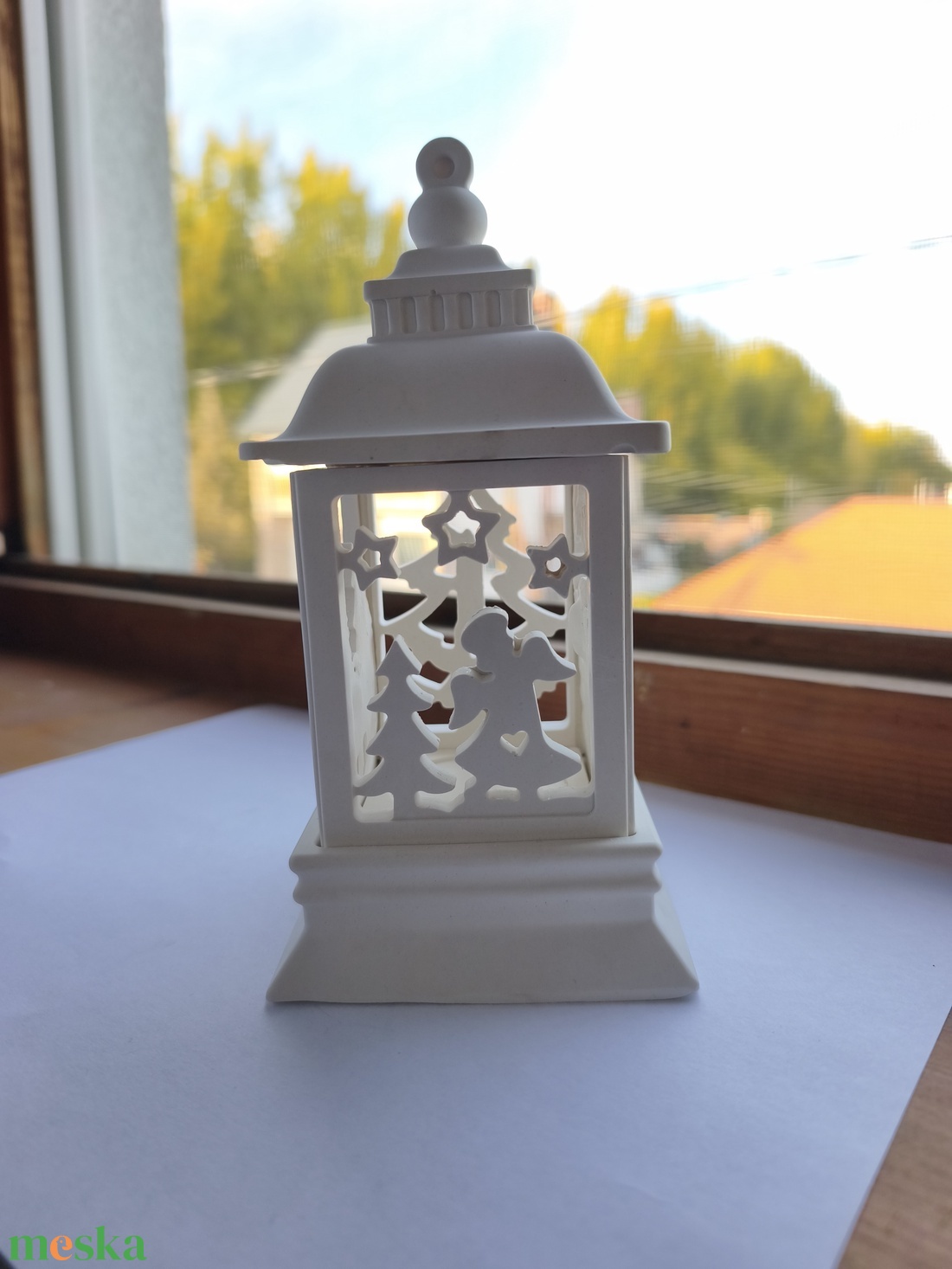 Hófehér kerámia karácsonyi lámpás, kézműves áttört lampion mécsestartó - karácsony - karácsonyi lakásdekoráció - karácsonyi gyertyás asztaldísz - Meska.hu
