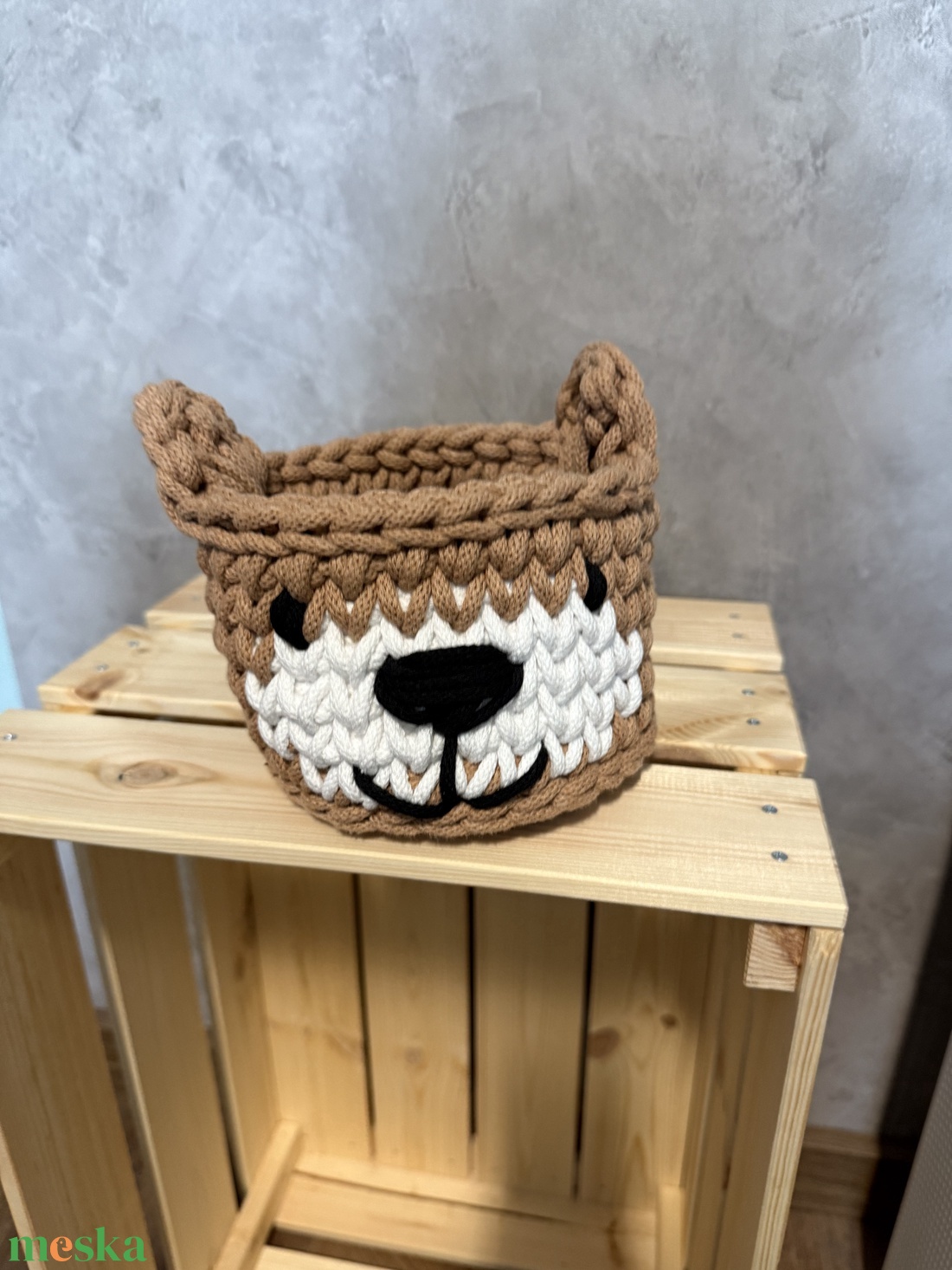 Horgolt macis kosár - baba - mama - babaszobabútor - játéktároló - Meska.hu