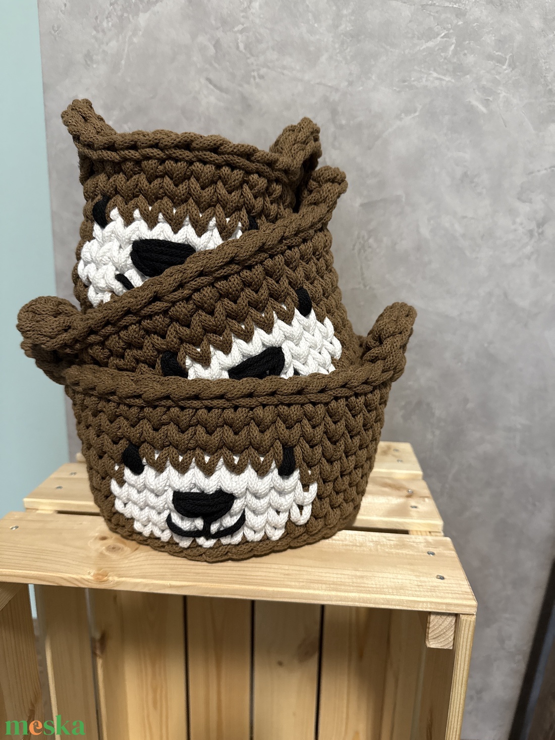Horgolt macis kosár szett  - baba - mama - babaszobabútor - játéktároló - Meska.hu