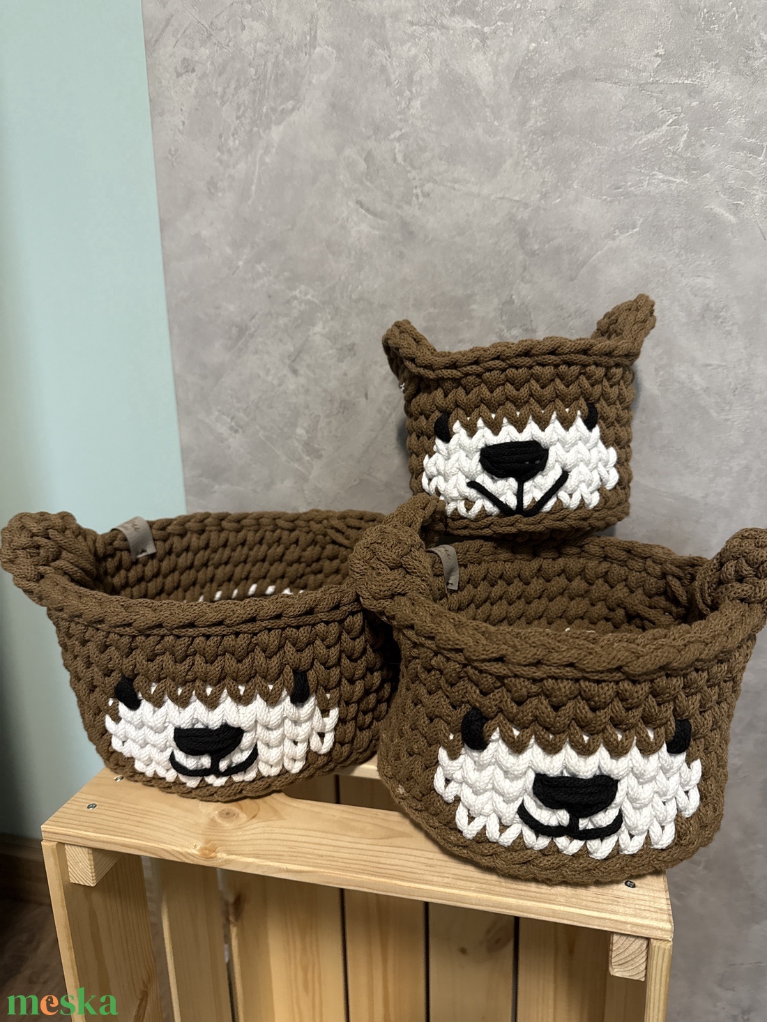 Horgolt macis kosár szett  - baba - mama - babaszobabútor - játéktároló - Meska.hu