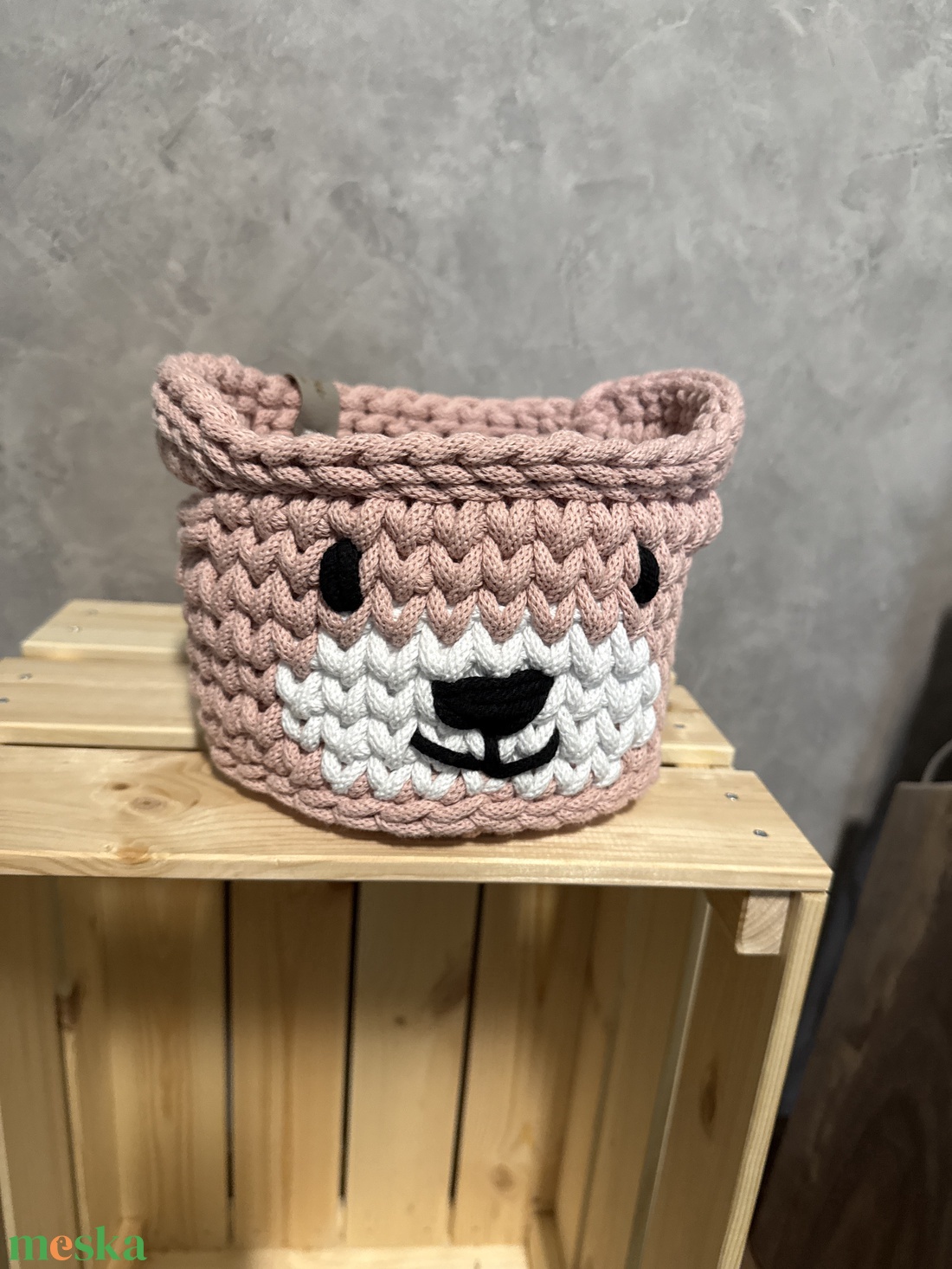 Horgolt macis kosár - baba - mama - babaszoba-dekoráció - babaszoba dekoráció - Meska.hu