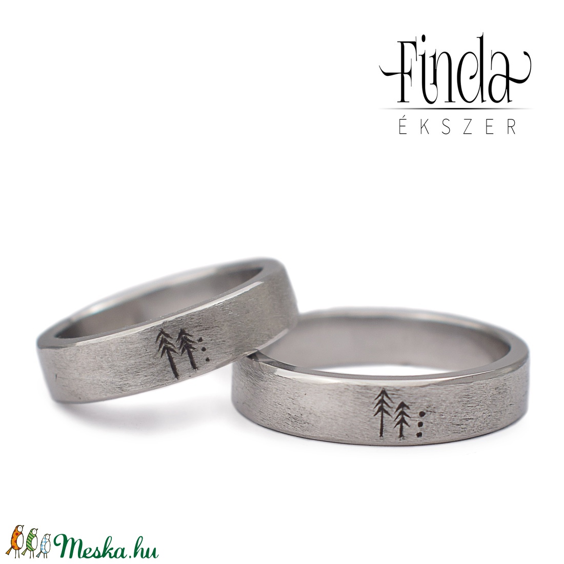 Rustic nemesacél karikagyűrűpár vésett fenyő mintával - esküvő - ékszer - karikagyűrű - Meska.hu