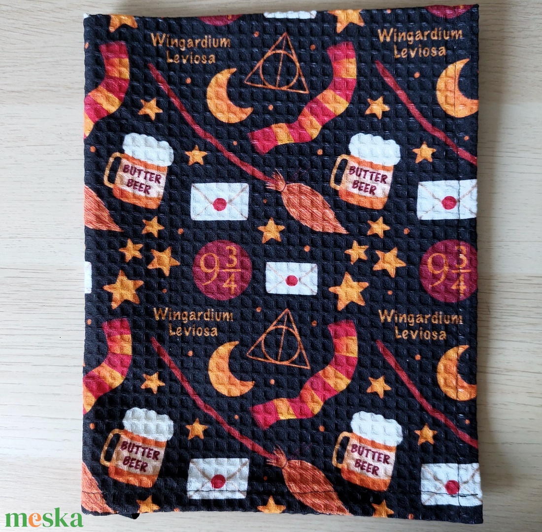 Konyharuha - Roxfort - otthon & életmód - konyhafelszerelés, tálalás - konyhai textil - konyharuha & törlőkendő - Meska.hu Konyharuha - Roxfort - otthon & életmód - konyhafelszerelés, tálalás - konyhai textil - konyharuha & törlőkendő - Meska.hu