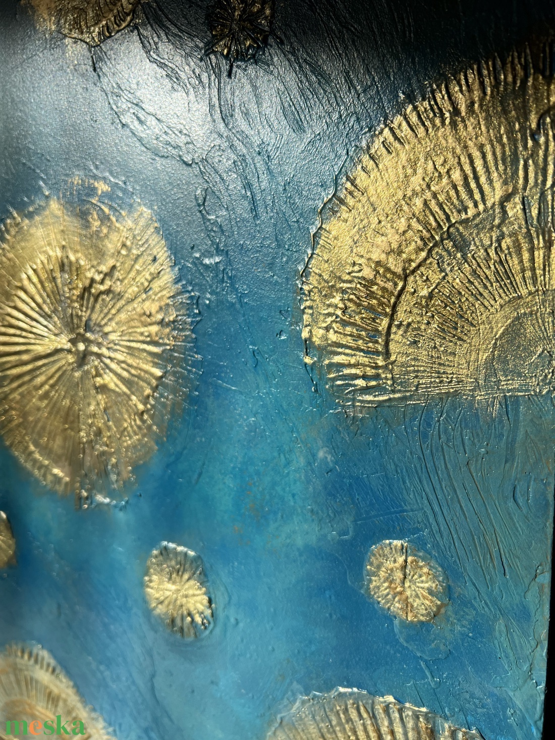 Fosszíliák - Strukturált absztrakt festmény � Arany és kék textúrák (38x32 cm) - művészet - festmény - festmény vegyes technika - Meska.hu