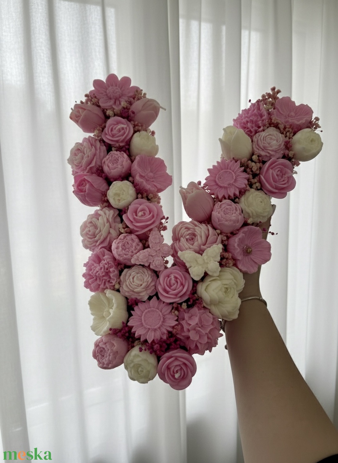 Virágba borult gyertyabetű - otthon & életmód - gyertya, illat, aroma - gyertya - Meska.hu