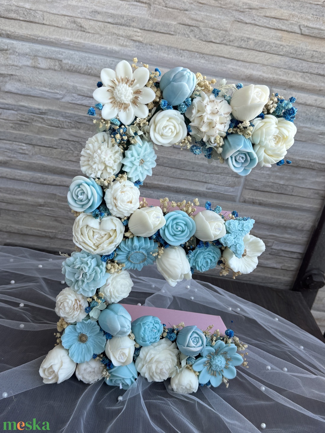 Névre szóló, kézműves virágbetű � különleges ajándék  - esküvő - dekoráció - gyertya & gyertyatartó - Meska.hu