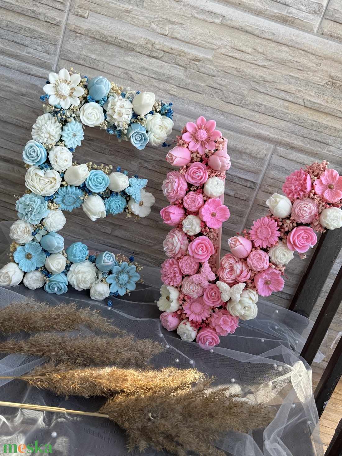 Névre szóló, kézműves virágbetű � különleges ajándék  - esküvő - dekoráció - gyertya & gyertyatartó - Meska.hu