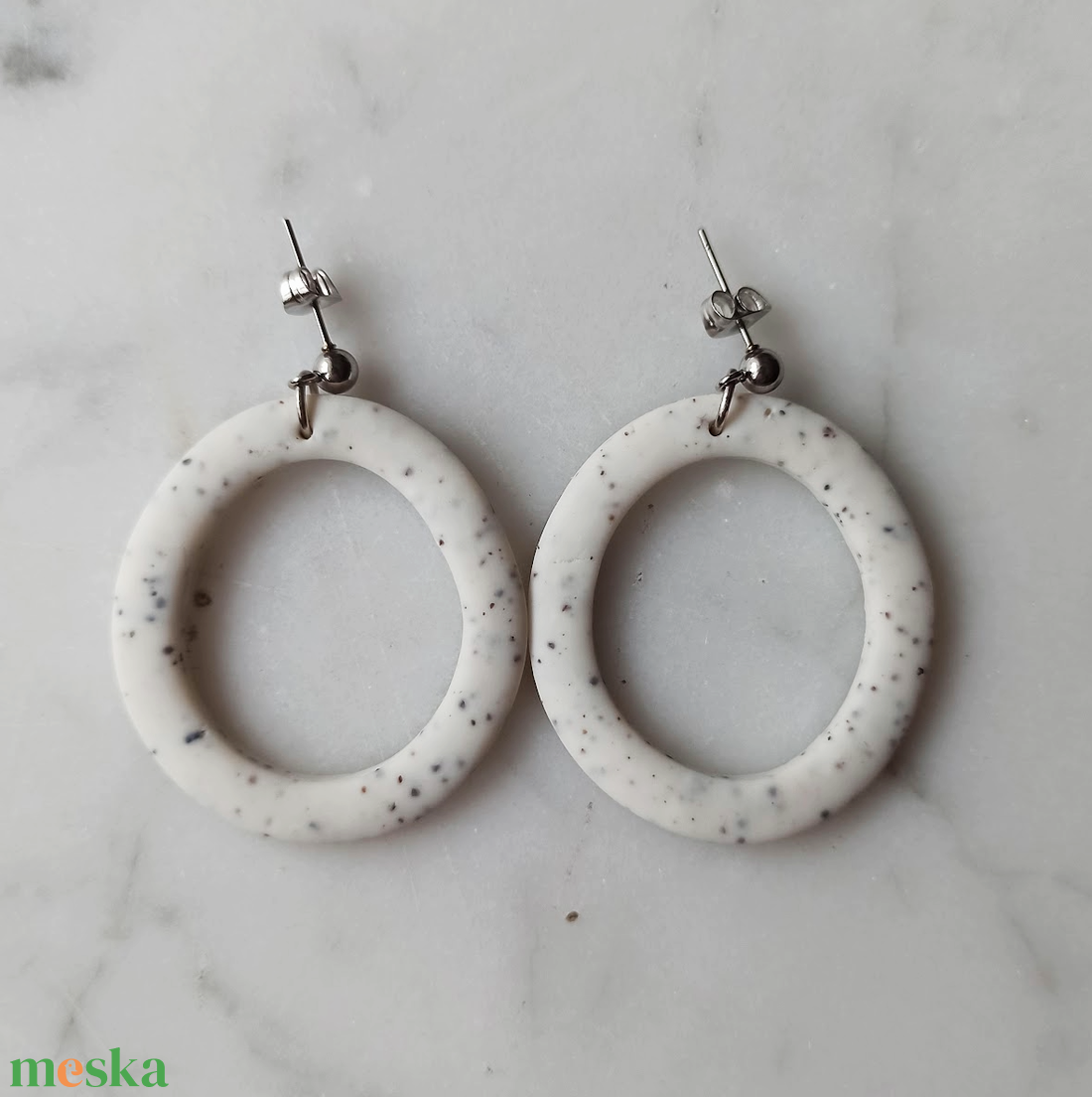 Ovális  bedugós fülbevaló - ékszer - fülbevaló - lógó fülbevaló - Meska.hu