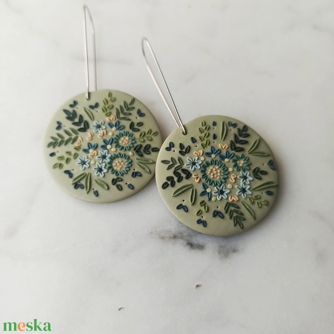 Virágos fülbevaló - ékszer - fülbevaló - lógó fülbevaló - Meska.hu