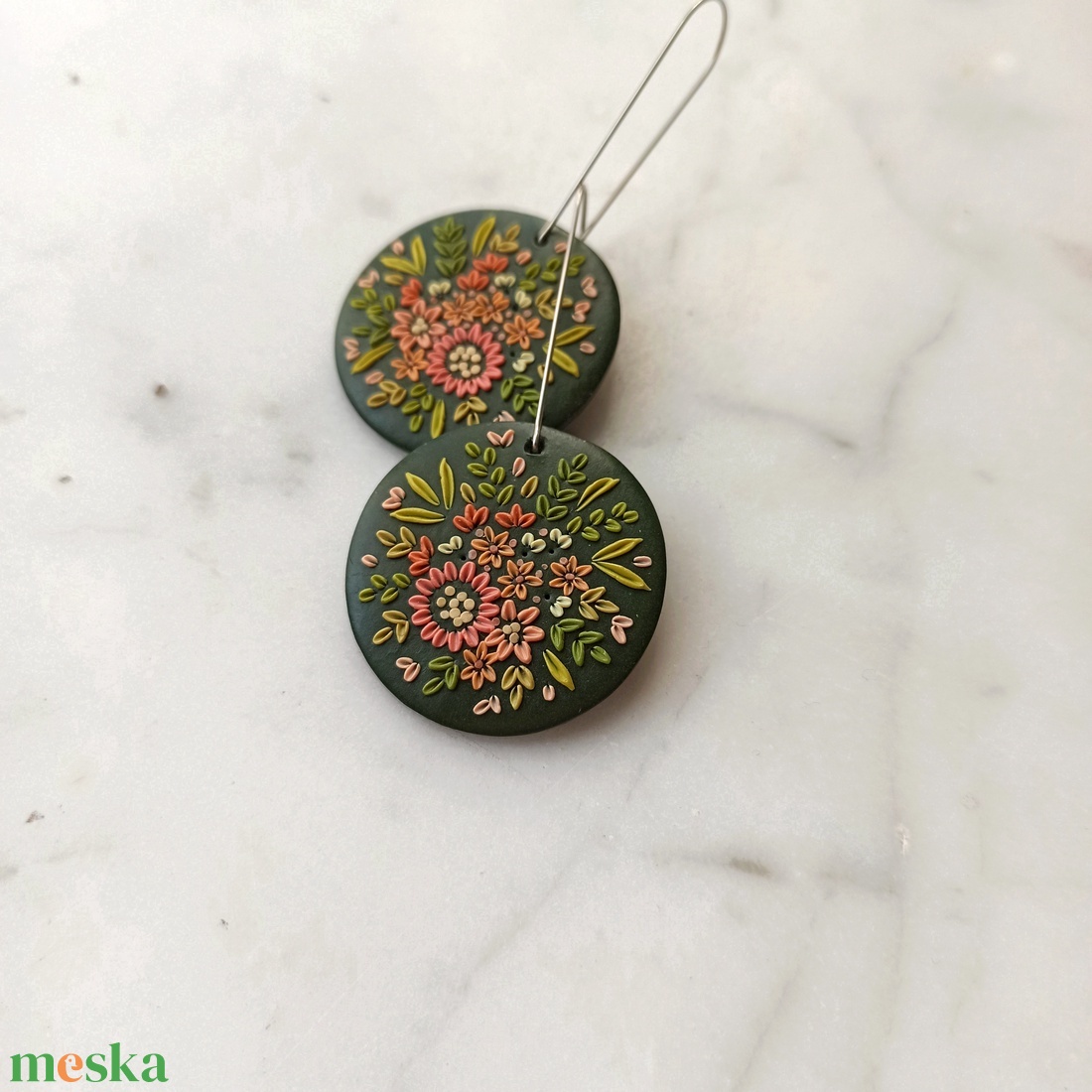 Virágos fülbevaló - ékszer - fülbevaló - lógó fülbevaló - Meska.hu