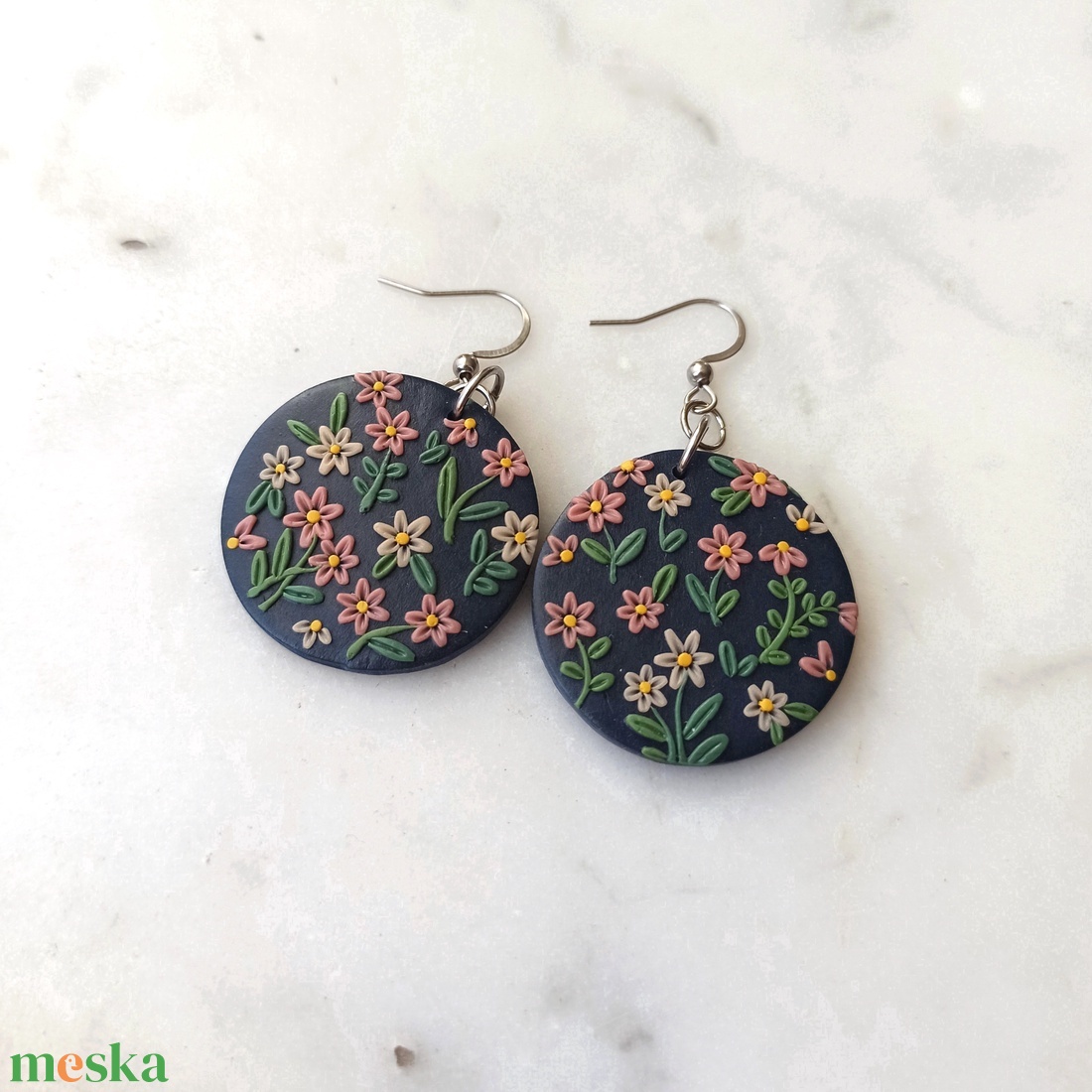 Virágos fülbevaló - ékszer - fülbevaló - lógó fülbevaló - Meska.hu