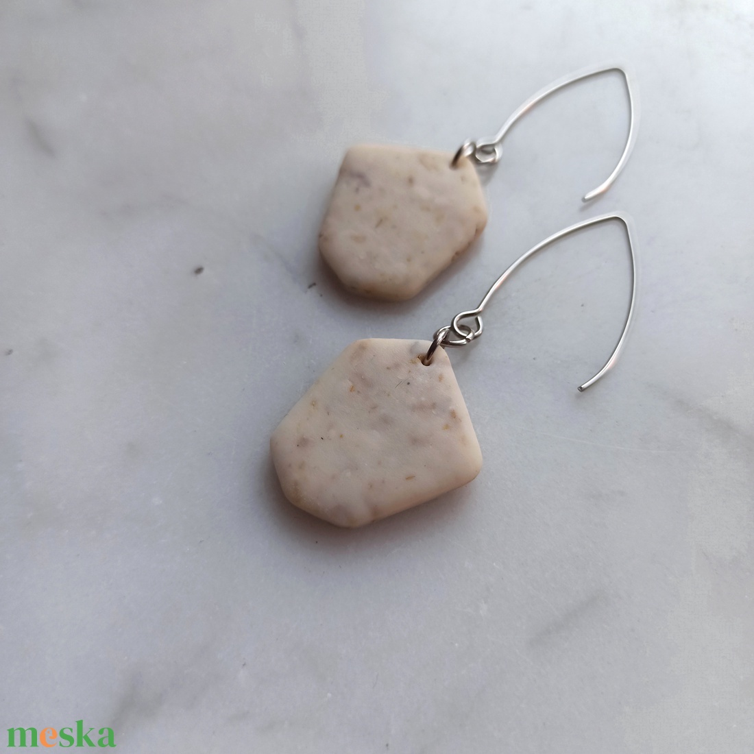 Szögletes fülbevaló - ékszer - fülbevaló - lógó fülbevaló - Meska.hu