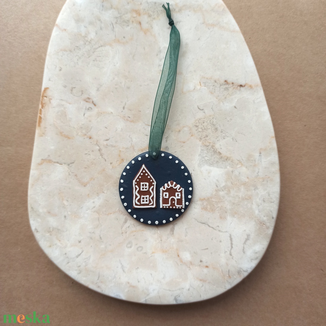 Gyurma karácsonyfadísz - mézeskalács ház - karácsony - karácsonyi lakásdekoráció - karácsonyfadíszek - Meska.hu