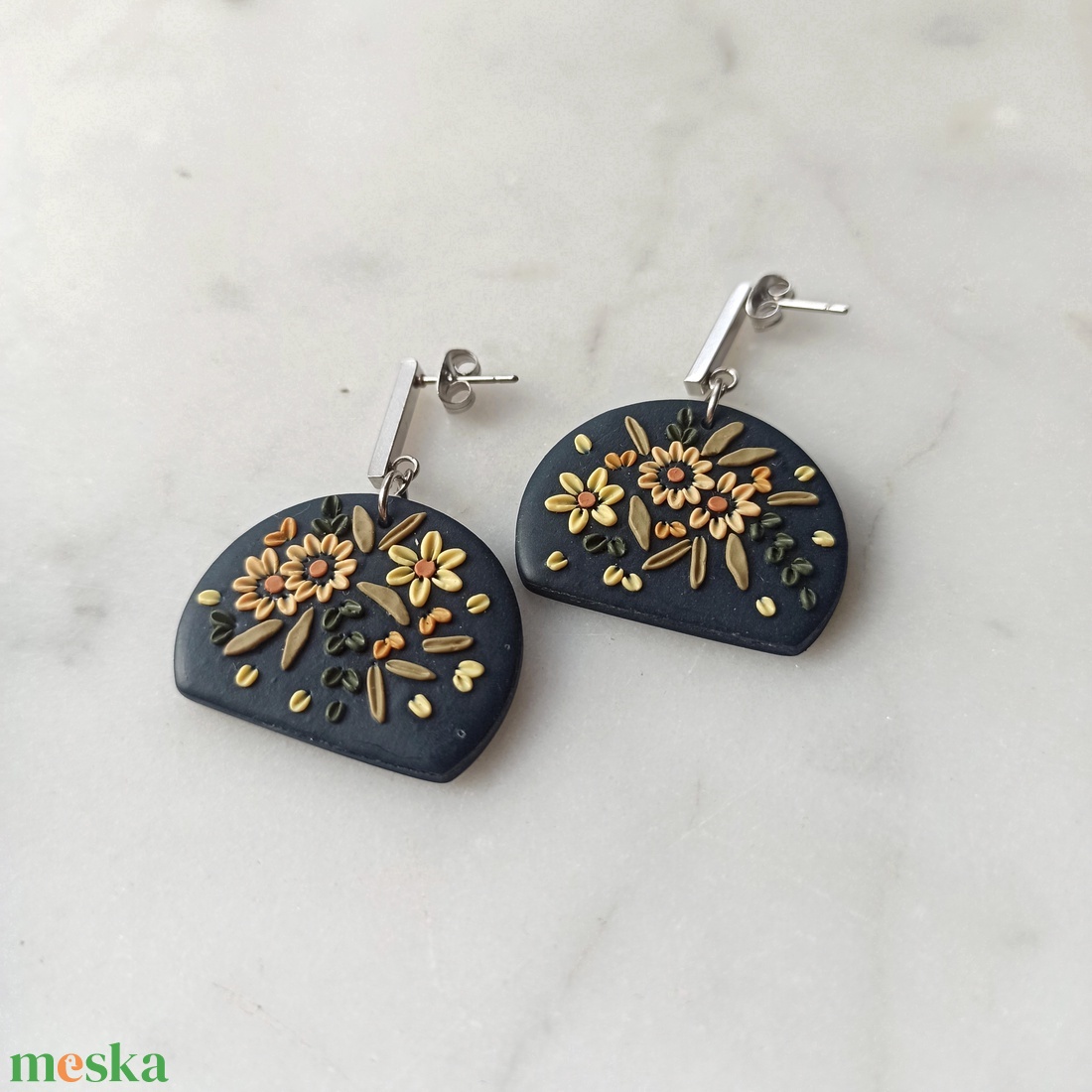 Virágos fülbevaló - ékszer - fülbevaló - lógó fülbevaló - Meska.hu