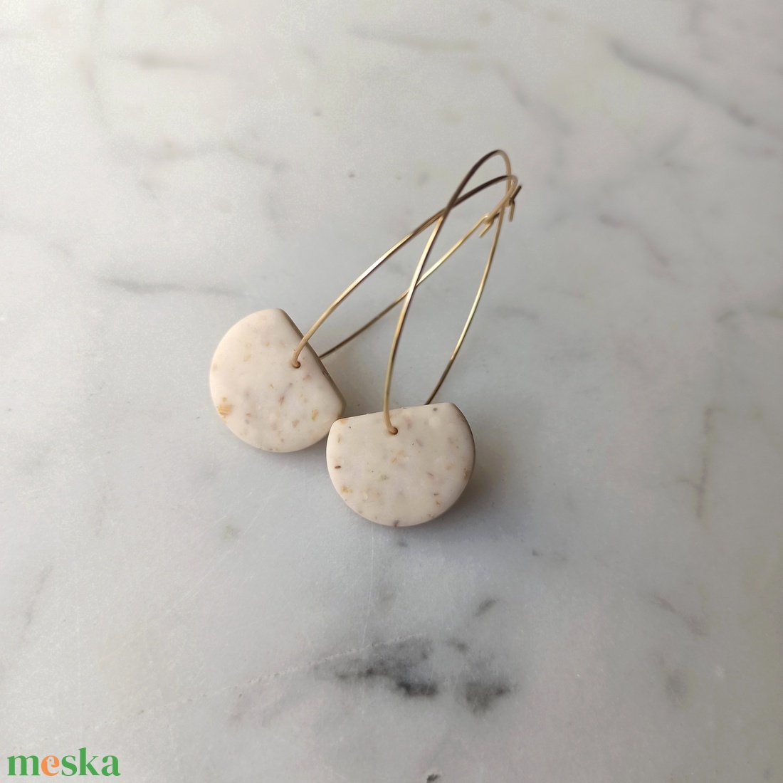 Félkör gyurma fülbevaló - ékszer - fülbevaló - lógó fülbevaló - Meska.hu