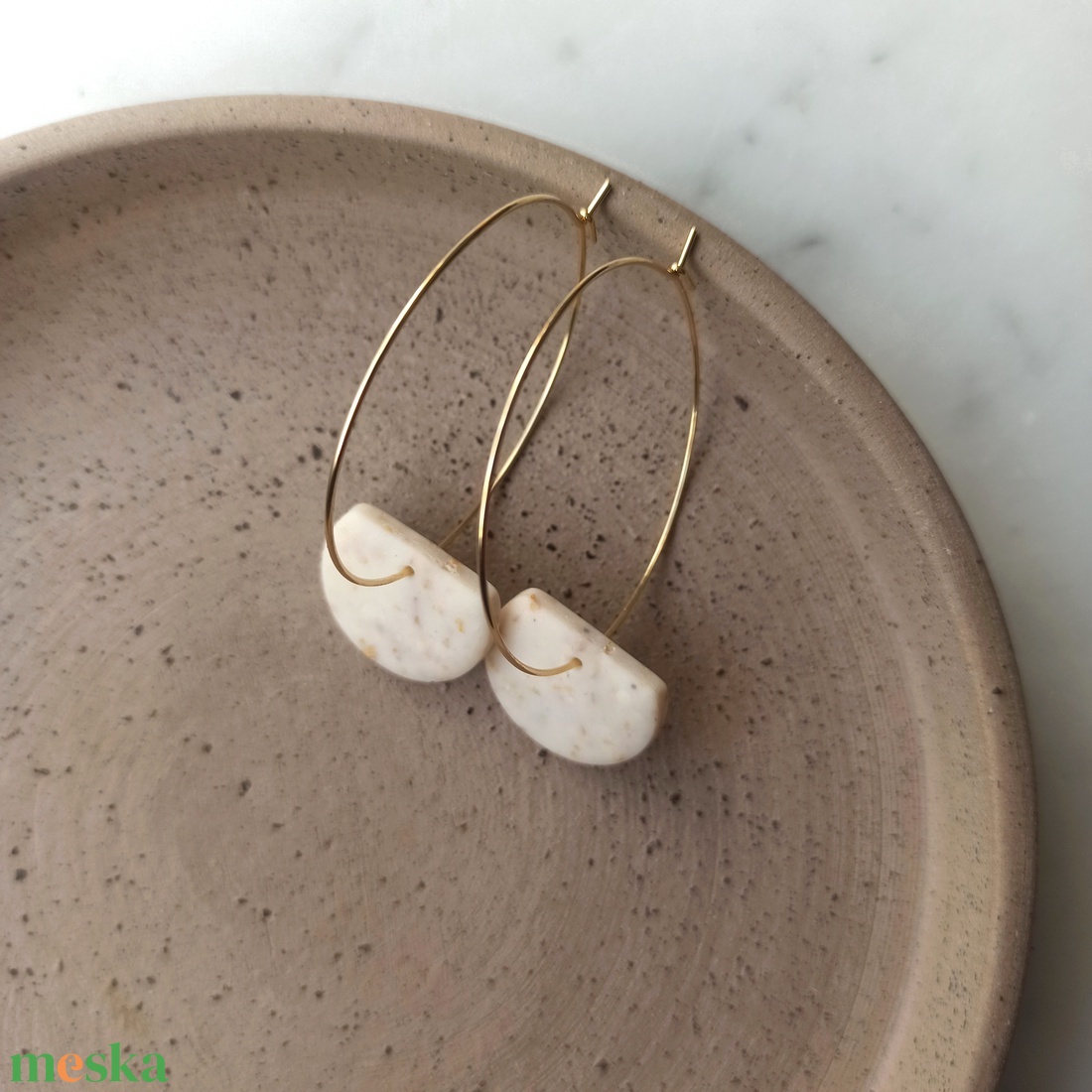 Félkör gyurma fülbevaló - ékszer - fülbevaló - lógó fülbevaló - Meska.hu