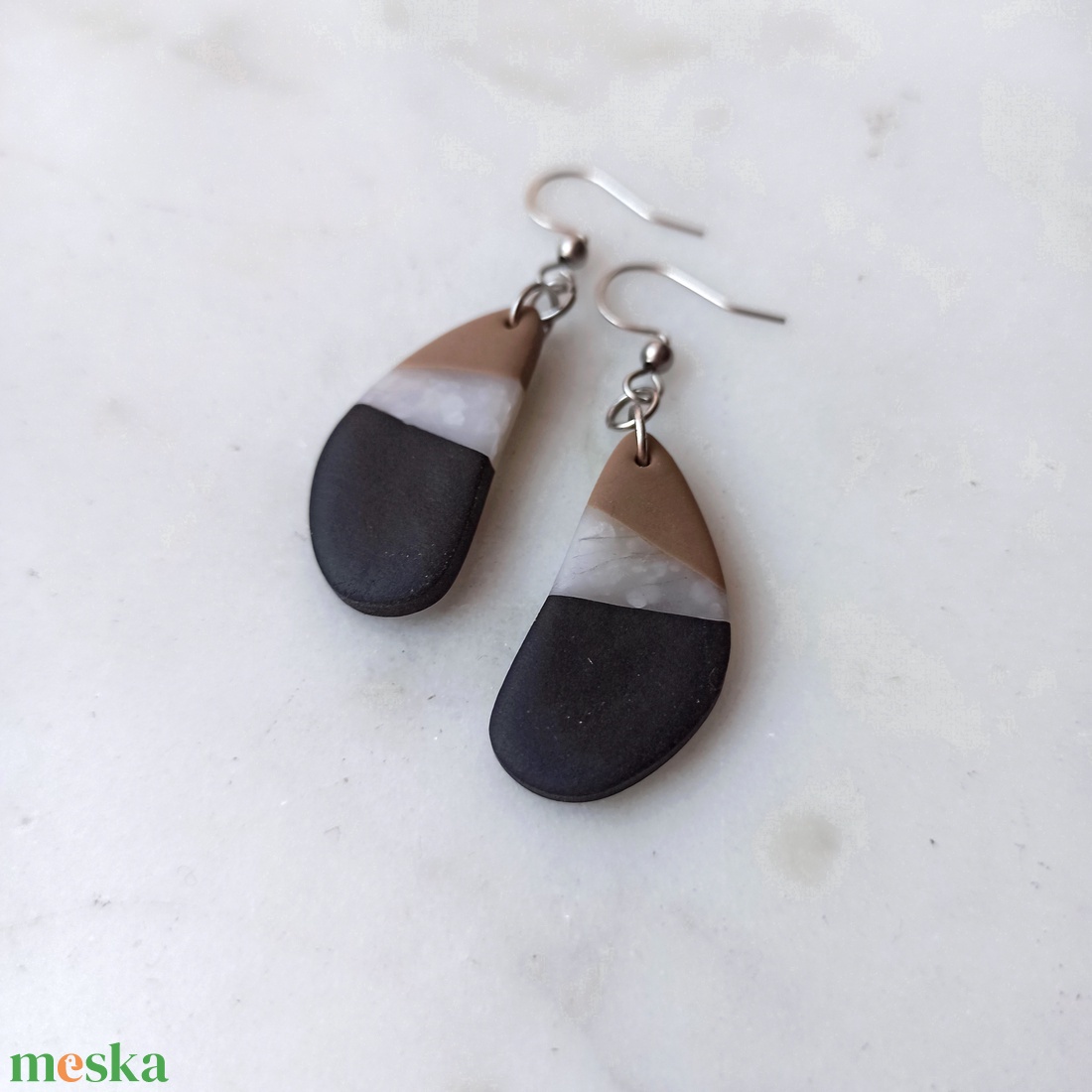 Csepp alakú gyurma fülbevaló - ékszer - fülbevaló - lógó fülbevaló - Meska.hu