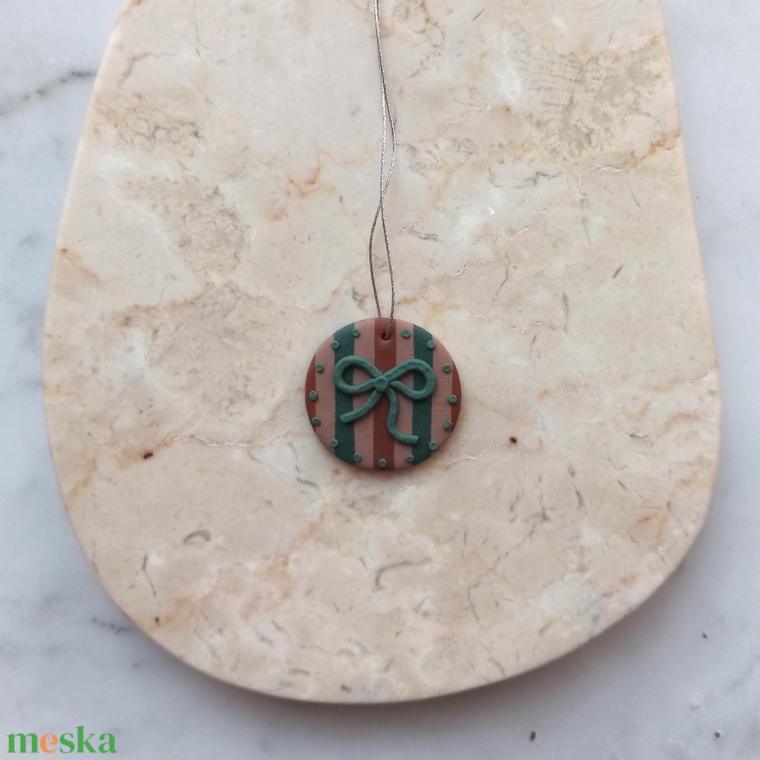 Gyurma karácsonyfadísz - masni - karácsony - karácsonyi lakásdekoráció - karácsonyfadíszek - Meska.hu