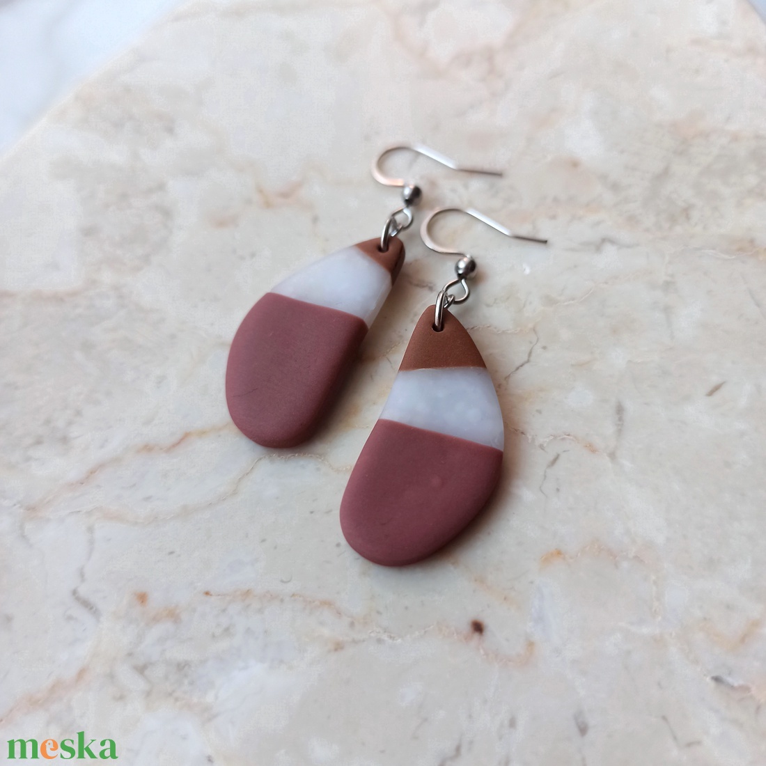 Csepp alakú gyurma fülbevaló - ékszer - fülbevaló - lógó fülbevaló - Meska.hu