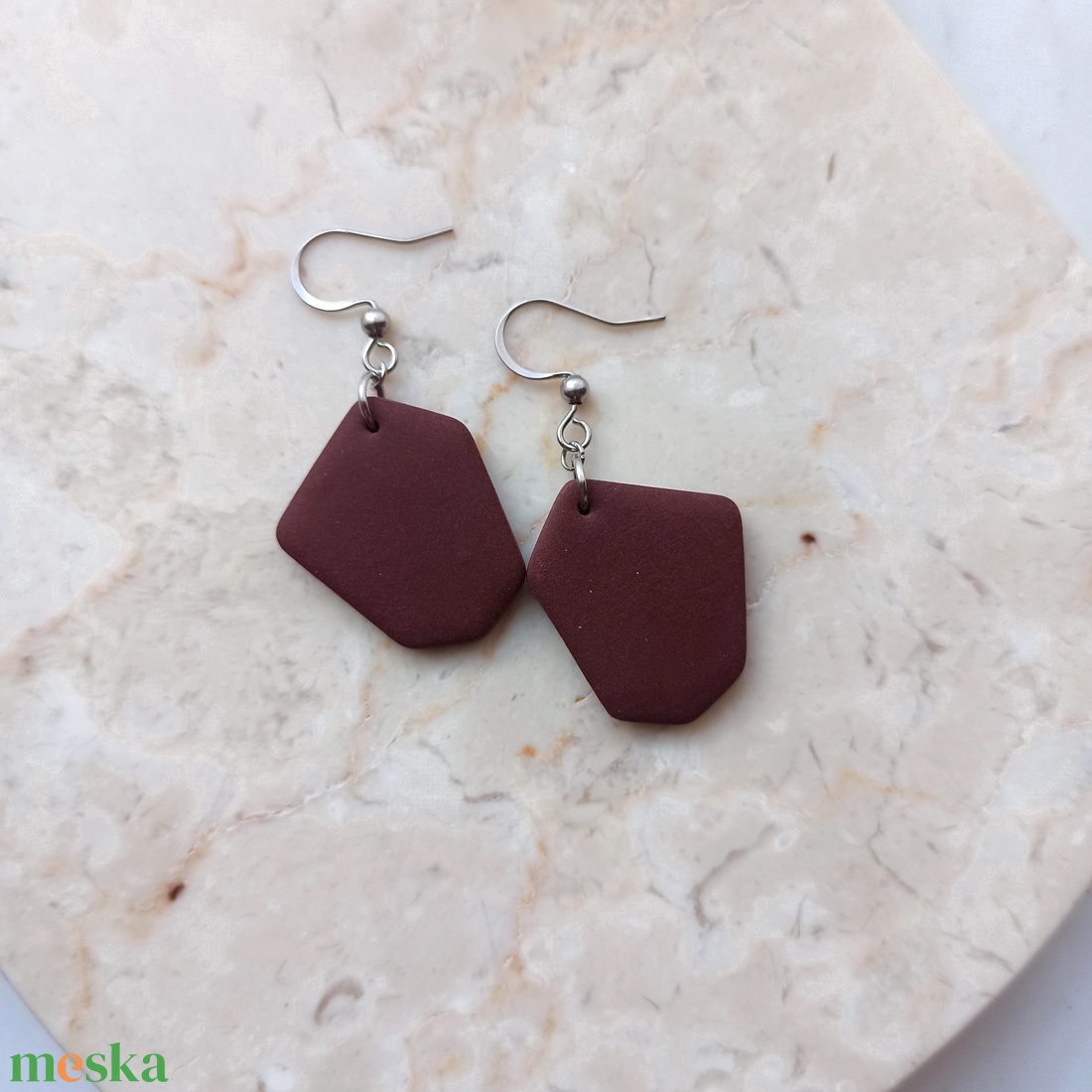 Szögletes gyurma fülbevaló - ékszer - fülbevaló - lógó fülbevaló - Meska.hu