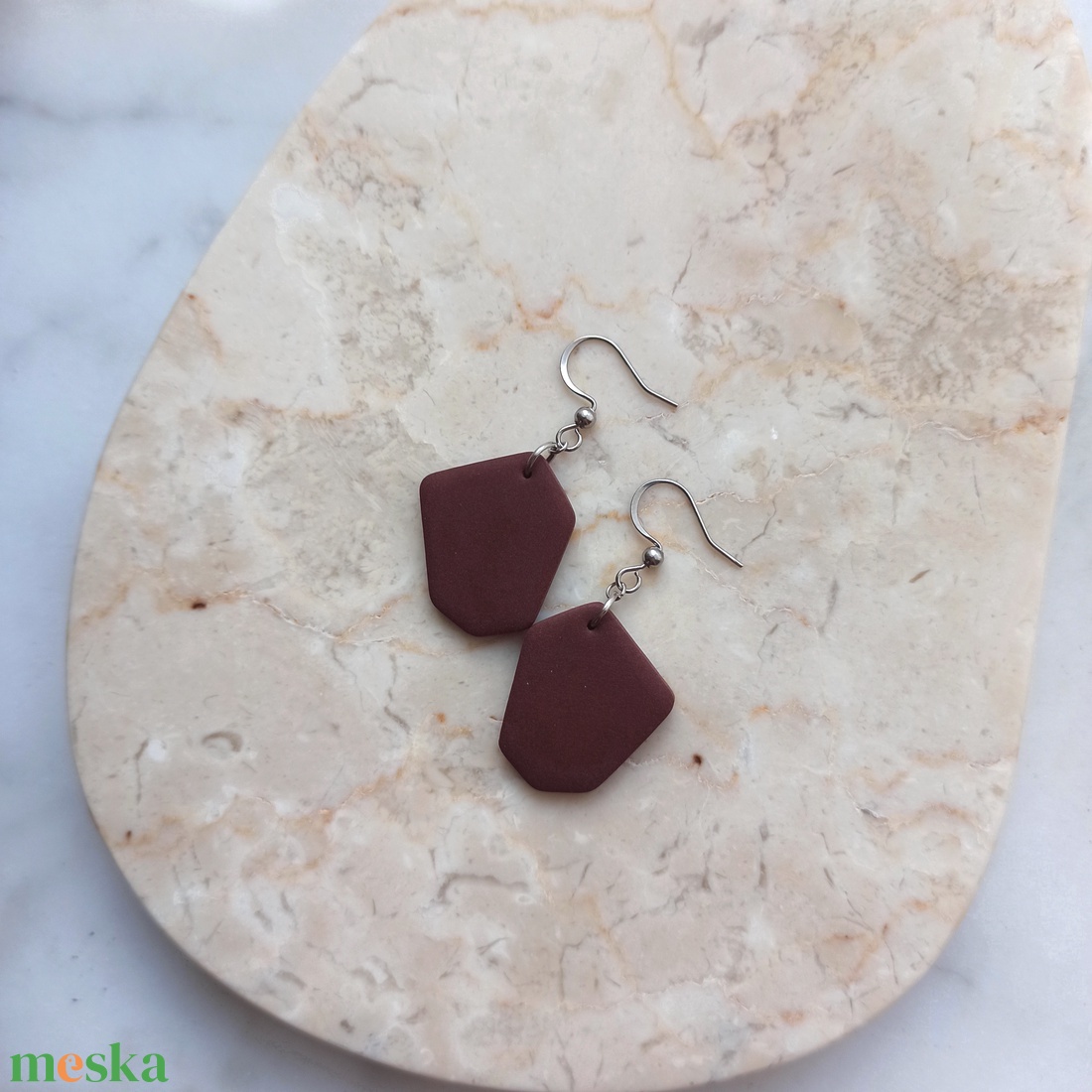 Szögletes gyurma fülbevaló - ékszer - fülbevaló - lógó fülbevaló - Meska.hu