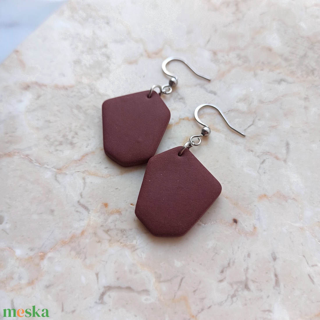 Szögletes gyurma fülbevaló - ékszer - fülbevaló - lógó fülbevaló - Meska.hu