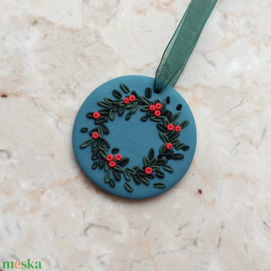 Gyurma karácsonyfadísz - koszorú - karácsony - karácsonyi lakásdekoráció - karácsonyfadíszek - Meska.hu