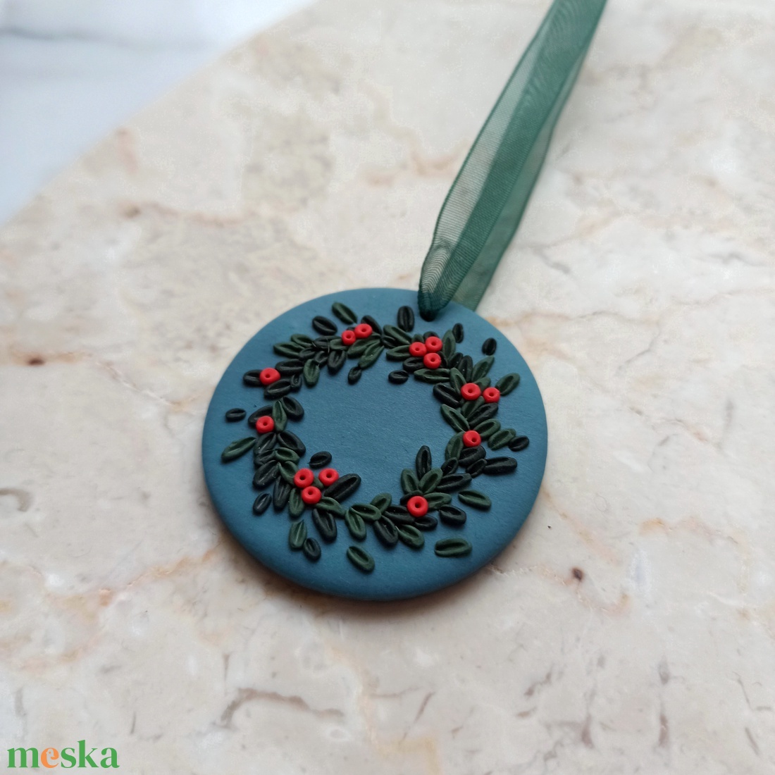 Gyurma karácsonyfadísz - koszorú - karácsony - karácsonyi lakásdekoráció - karácsonyfadíszek - Meska.hu