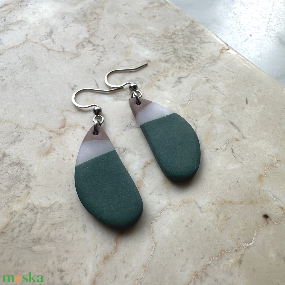 Csepp alakú gyurma fülbevaló - ékszer - fülbevaló - lógó fülbevaló - Meska.hu