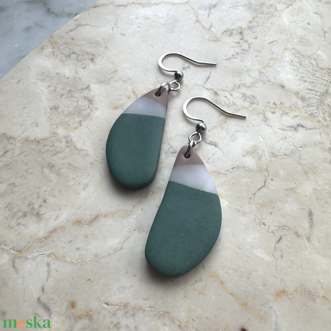 Csepp alakú gyurma fülbevaló - ékszer - fülbevaló - lógó fülbevaló - Meska.hu