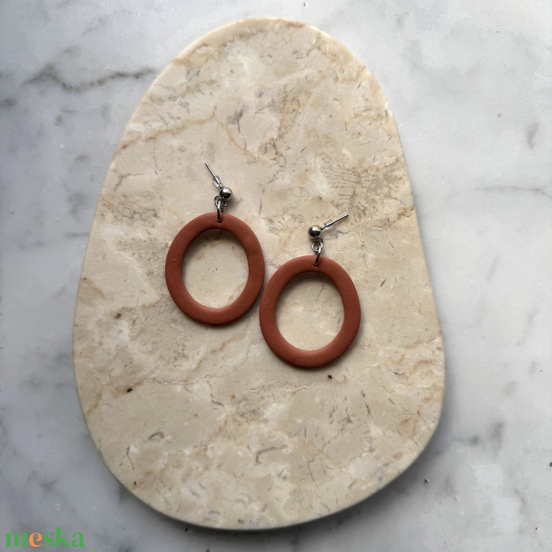 Ovális  bedugós fülbevaló - tégla - ékszer - fülbevaló - lógó fülbevaló - Meska.hu