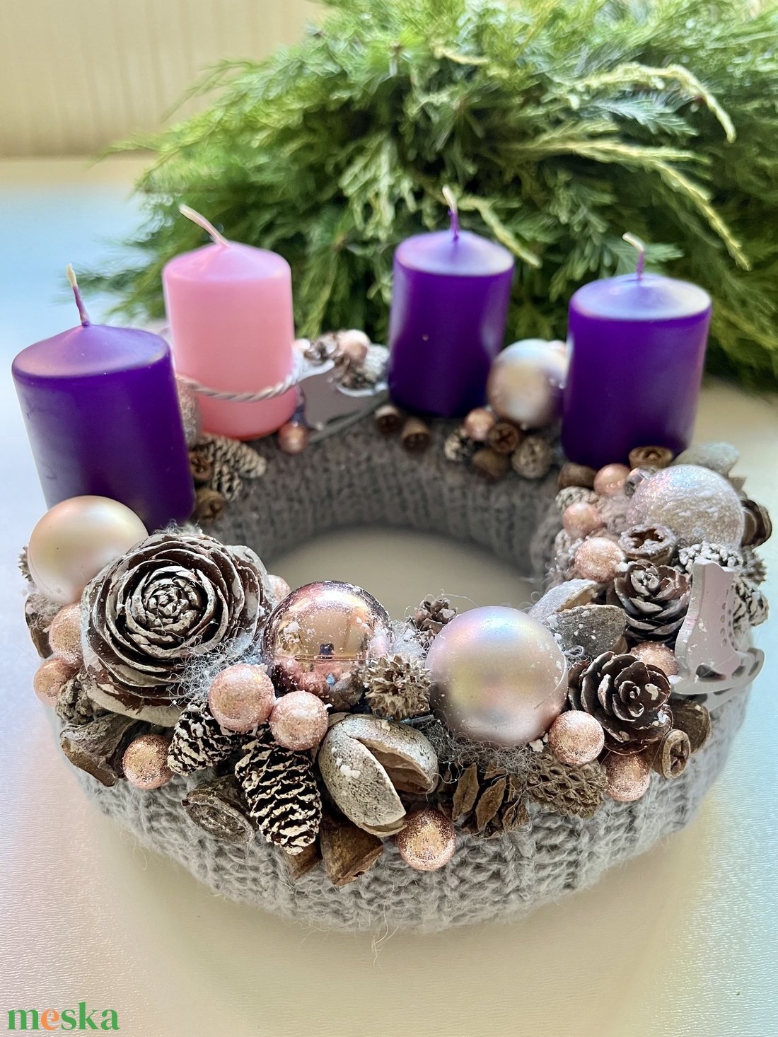 Adventi koszorú lila gyertyákkal - karácsony - karácsonyi lakásdekoráció - ünnepi asztaldekoráció - Meska.hu Adventi koszorú lila gyertyákkal - karácsony - karácsonyi lakásdekoráció - ünnepi asztaldekoráció - Meska.hu