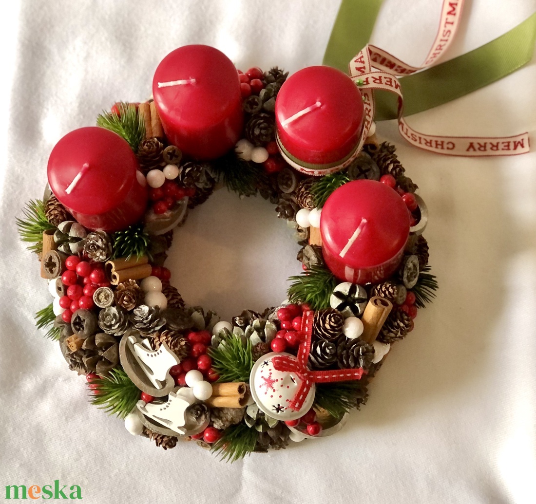 Adventi koszorú korcsolyával - otthon & életmód - dekoráció - asztal és polc dekoráció - asztaldísz - Meska.hu