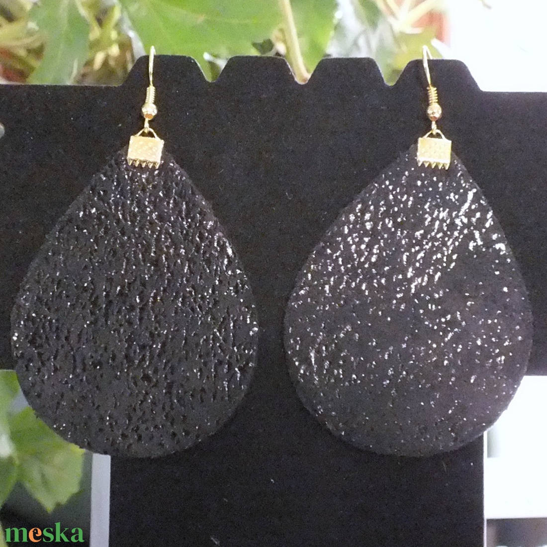 Fekete textilbőr fülbevaló - ékszer - fülbevaló - lógó csepp fülbevaló - Meska.hu
