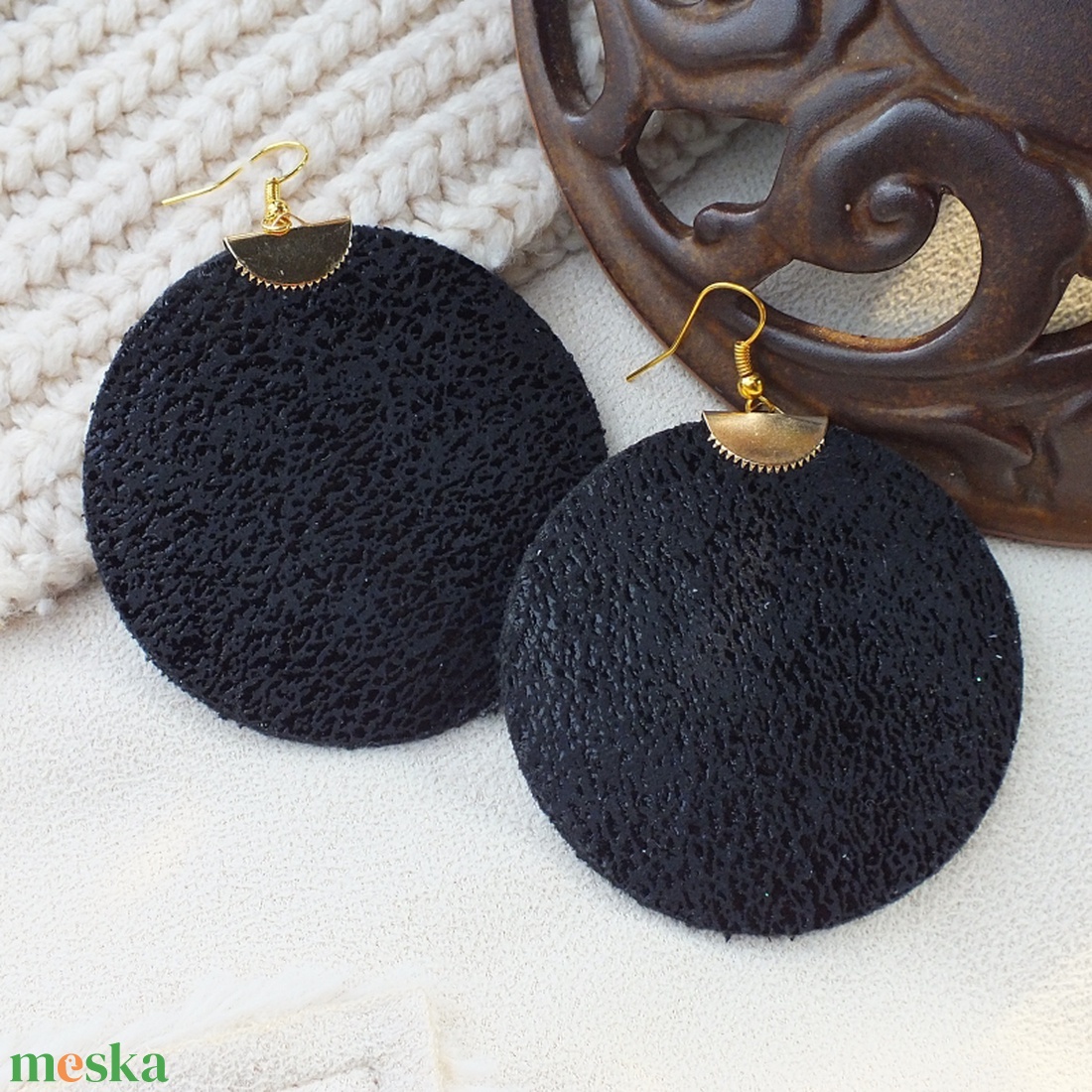 Fekete fülbevaló, 6 cm - ékszer - fülbevaló - lógós kerek fülbevaló - Meska.hu