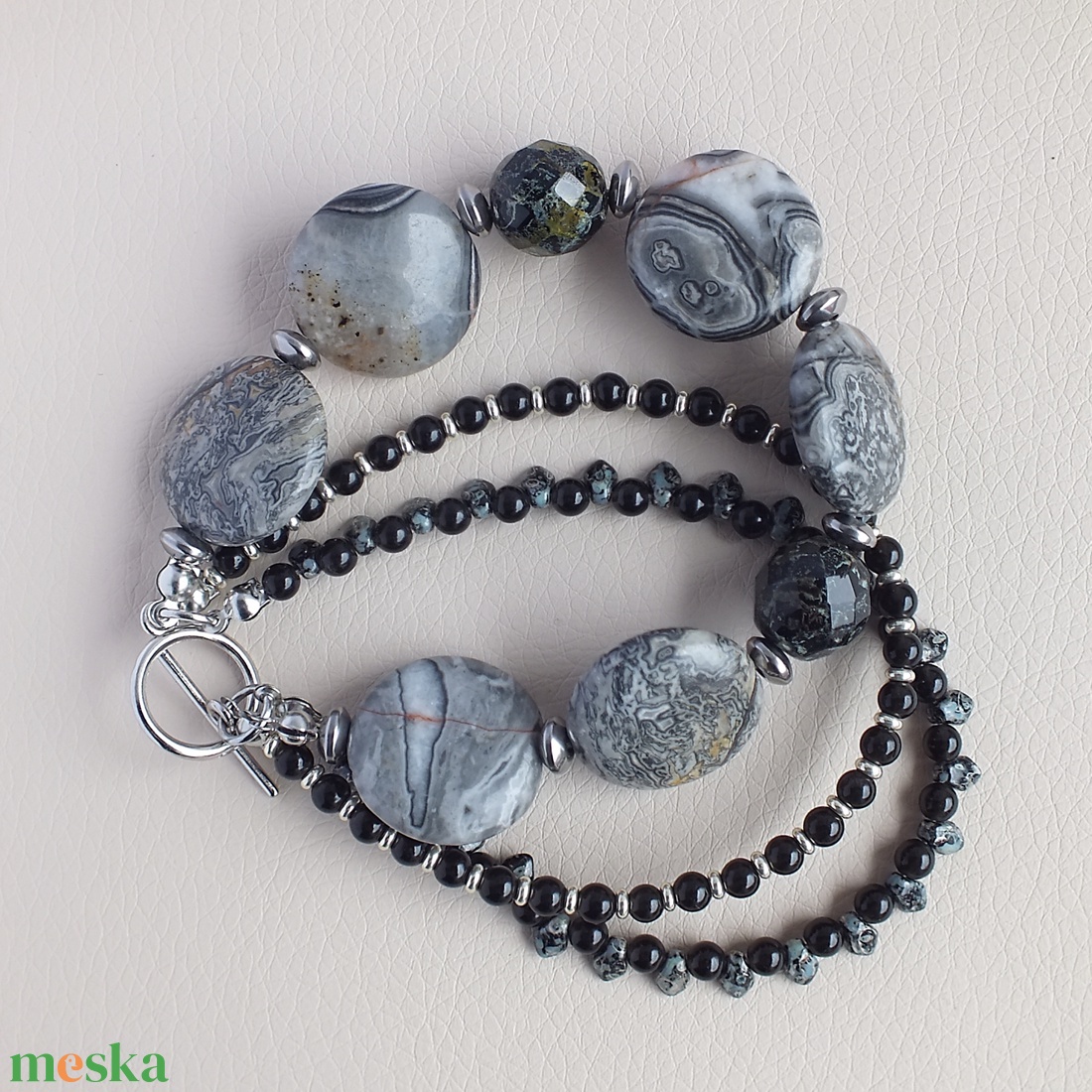 Ásványkarkötő, jáspis és obszidián - ékszer - karkötő - ásványkarkötő - Meska.hu