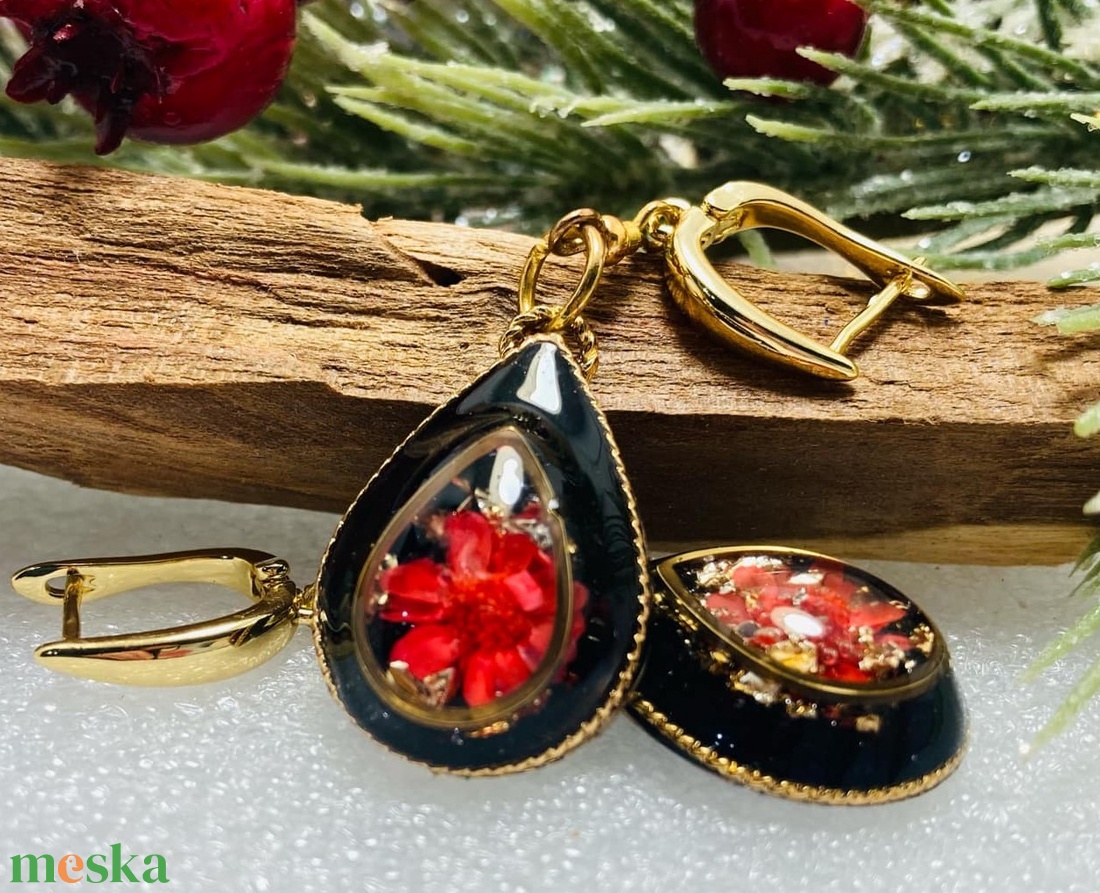 ???? Tűz és Elegancia Kézzel készült műgyanta fülbevaló szárított virágokkal ???? - ékszer - fülbevaló - lógó fülbevaló - Meska.hu ???? Tűz és Elegancia Kézzel készült műgyanta fülbevaló szárított virágokkal ???? - ékszer - fülbevaló - lógó fülbevaló - Meska.hu