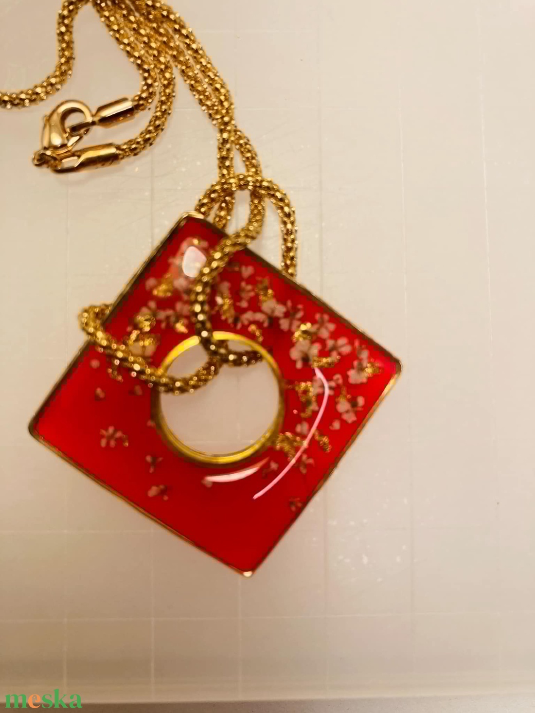 Red Harmony Medál  Elegancia és Természet Összhangja - ékszer - nyaklánc - medál - Meska.hu