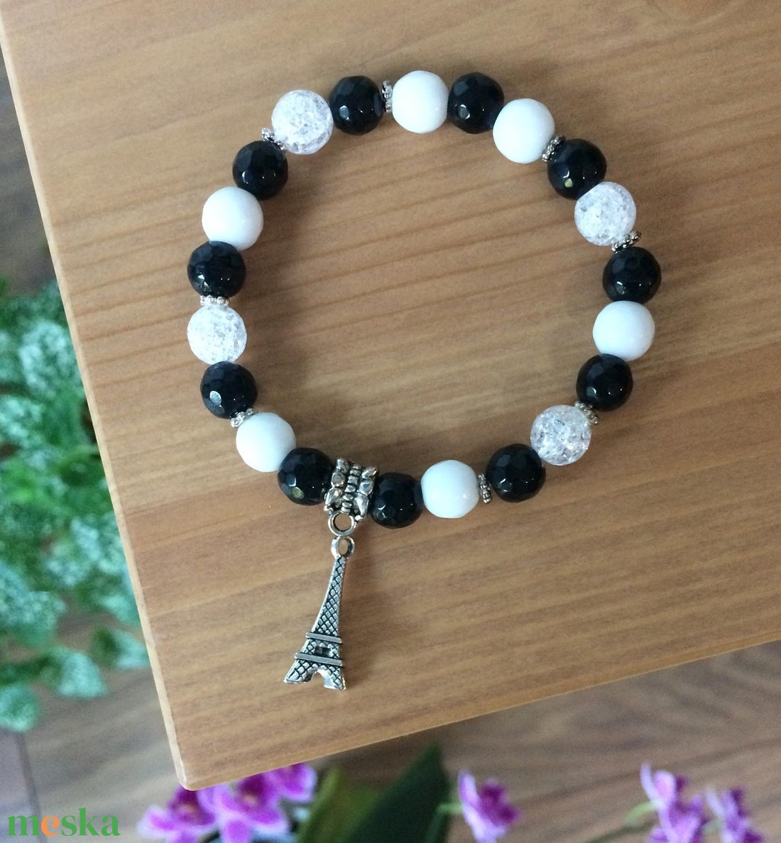 Eiffel karkötő több színben - ékszer - karkötő - charm karkötő - Meska.hu