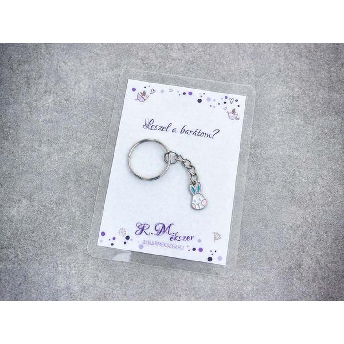 Leszel a barátom színes nyuszi medálos kulcstartó - táska & tok - kulcstartó & táskadísz - kulcstartó - Meska.hu