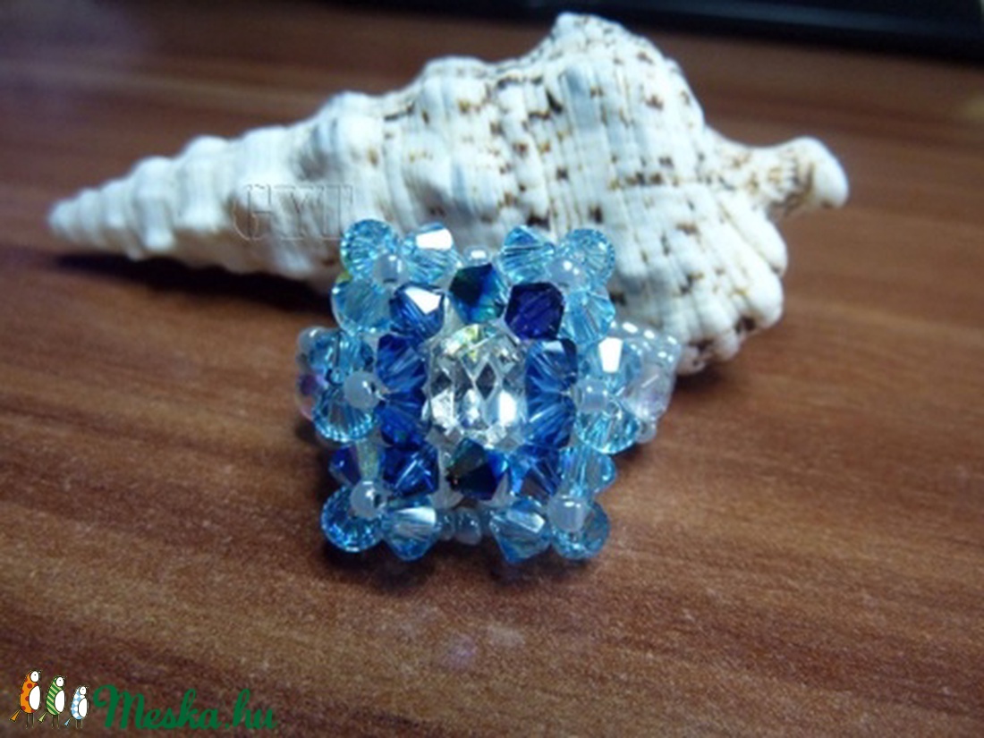 Nagy Swarovski gyűrű - Kék és kristály - ékszer - gyűrű - gyöngyös gyűrű - Meska.hu Nagy Swarovski gyűrű - Kék és kristály - ékszer - gyűrű - gyöngyös gyűrű - Meska.hu