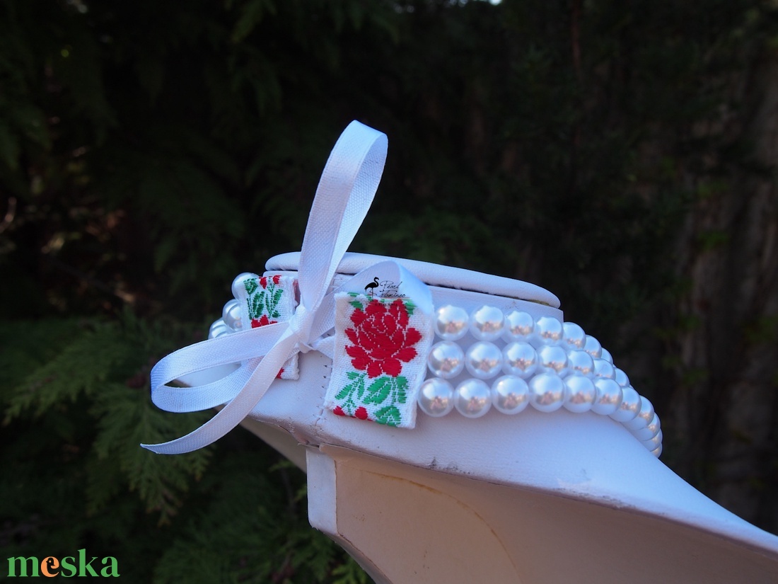 Fehér tekla kaláris, 3 soros - KÉSZEN - ékszer - nyaklánc - párhuzamos nyaklánc - Meska.hu