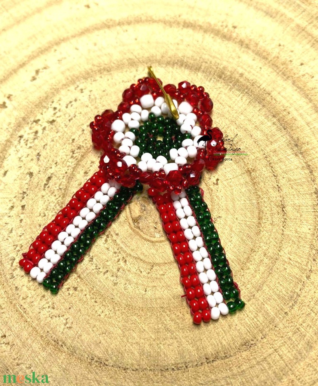 Gyöngy kokárda - ékszer - kitűző és bross - Meska.hu