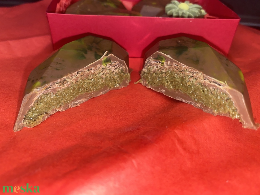 Dubai szív csokoládé - élelmiszer - édesség - Meska.hu