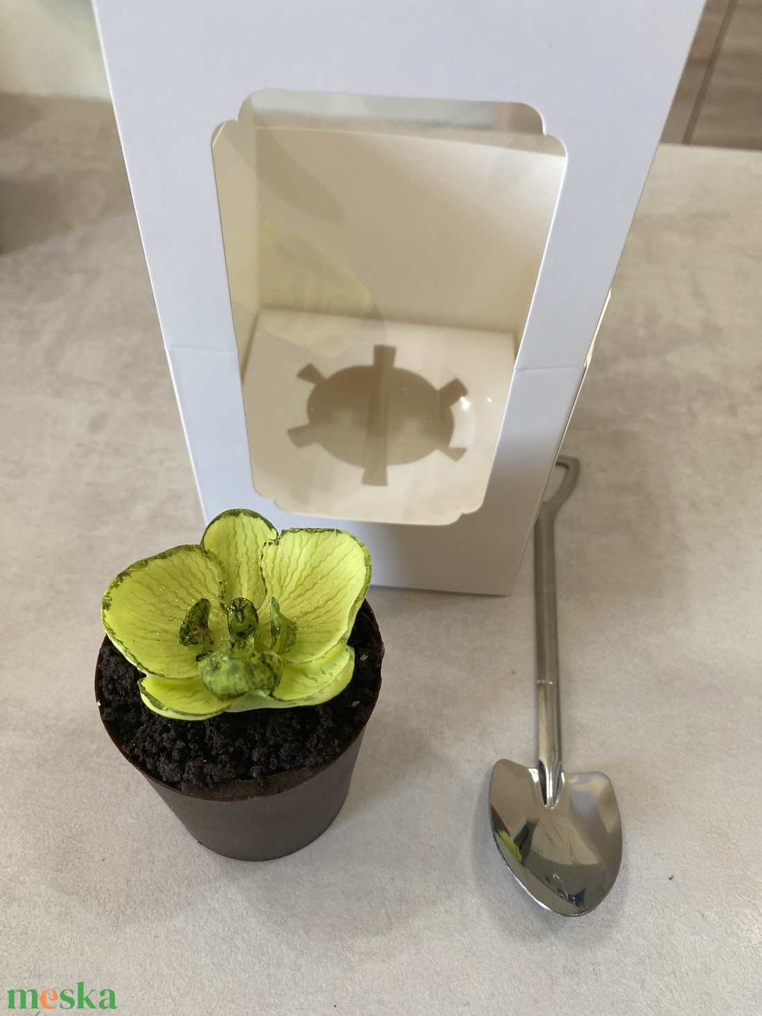 Cserepes orchidea csokoládéból - élelmiszer - édesség - Meska.hu
