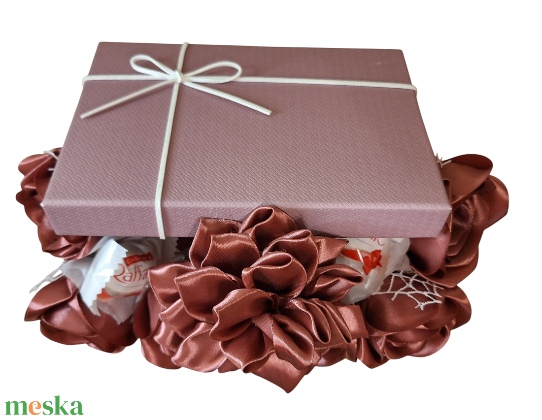 Örök rózsabox - bronz rozé színben - otthon & életmód - dekoráció - virágdísz és tartó - virágbox, virágdoboz - Meska.hu Örök rózsabox - bronz rozé színben - otthon & életmód - dekoráció - virágdísz és tartó - virágbox, virágdoboz - Meska.hu